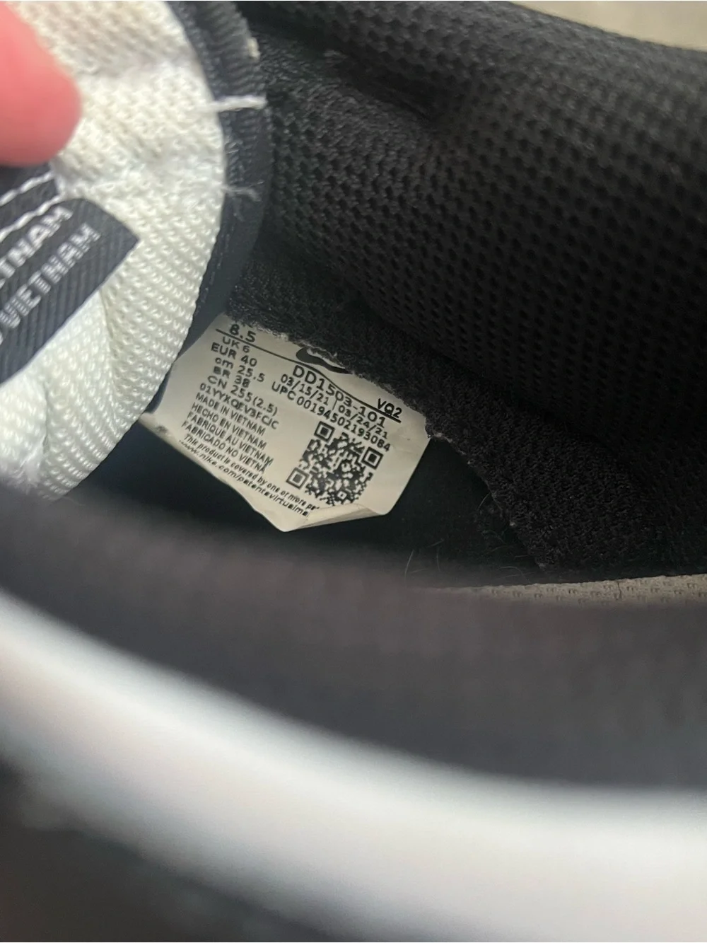 Nike Panda Low-Top Sneakers